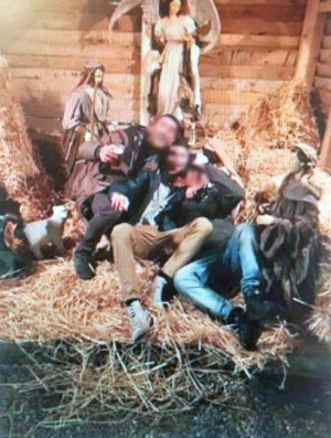 Viterbo - I vandali nel presepe di piazza del Comune