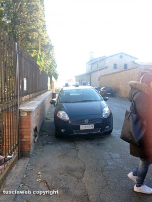 Bagnoregio - L'istituto tecnico agroalimentare onnicomprensivo F.lli Agosti con i cancelli chiusi