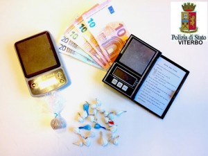 Viterbo - Il materiale sequestrato dalla polizia