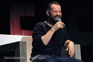Viterbo - Fabio Volo al teatro San Leonardo, ospite di Caffeina