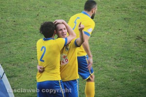 Sport - Calcio - Viterbese - L'esultanza di Fè dopo l'1-0