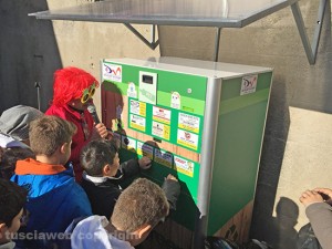 L'inaugurazione dell'ecocompattatore