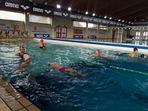 Gara di nuoto di Natale alla Larus