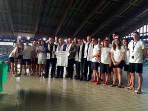 Gara di nuoto di Natale alla Larus