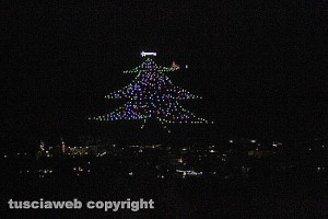 Auguri da Gubbio - L'albero di Natale sul monte di Sant'Ubaldo