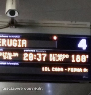 Orte - Ferrovie - Intercity - Quattro ore di ritardo
