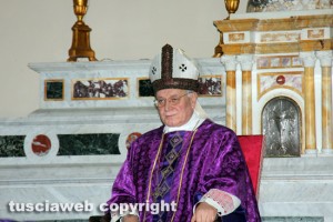 Viterbo - Messa in saluto delle Clarisse - Il vescovo Lino Fumagalli