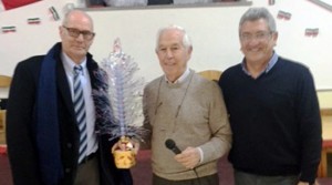 Tarquinia - Mazzola con il presidente del centro anziani Perugini e l'assessore Leoni