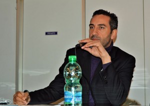 Ronciglione - La iena Matteo Viviani al Cubo festival 2015