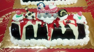 Pasticceria-Alba---Tronchetto-di-Natale-semifreddo