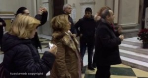 Viterbo - Mauro Galeotti contesa il vescovo