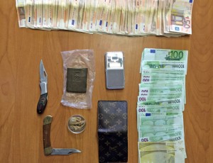 Il materiale sequestrato dai carabinieri