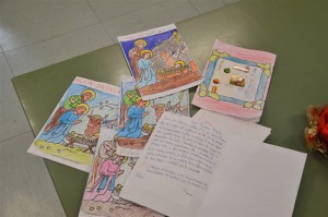 I postini di Babbo Natale incontrano i piccoli alunni della scuola Canevari