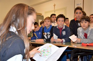 I postini di Babbo Natale incontrano i piccoli alunni della scuola Canevari