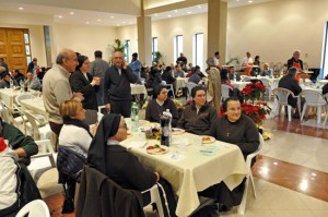 Pranzo di solidarietà alla chiesa di Villanova