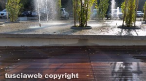 Viterbo - Valle Faul - La fontana bagna e rovina il pavimento in legno