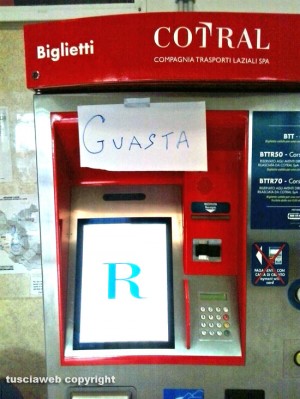 Viterbo - Riello - Macchinetta dei biglietti guasta
