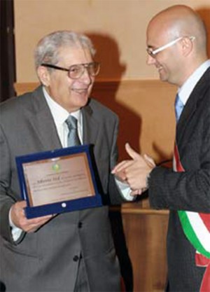Civita Castellana - Il sindaco Gianluca Angelelli assieme ad Alberto Sed nel 2010