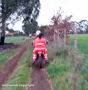 Vetralla - I soccorsi ad Antonio Vestri dopo l'incidente con la moto da cross