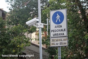 Viterbo - Pianoscarano - Varco elettronico danneggiato