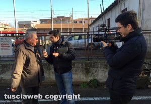 Viterbo - Strade dissestate - Le telecamere di Rai 1 in città