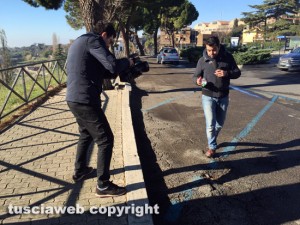 Viterbo - Strade dissestate - Le telecamere di Rai 1 in città