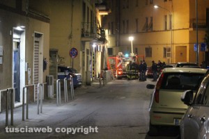 Viterbo - Via Marini - L'intervento dei vigili del fuoco