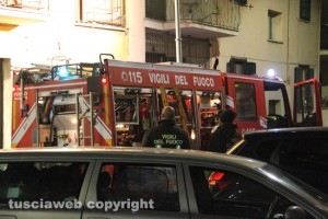 Viterbo - Via Marini - L'intervento dei vigili del fuoco