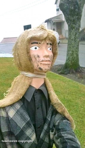 Montefiascone - I personaggi del presepe presi a fucilate