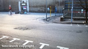 Viterbo - Piazza Crispi - Dissesto stradale