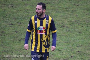 Sport -Calcio - Viterbese - Vittorio Bernardo con la nuova maglia gialloblù