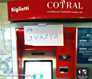 Viterbo - Riello - Macchinetta dei biglietti guasta