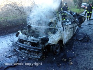 Vignanello - Auto in fiamme