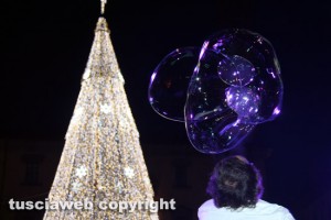 Viterbo - La Befana 115 - Un giocoliere