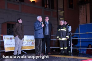 Viterbo - La Befana 115 - Il sindaco Michelini con il comandante Paduano