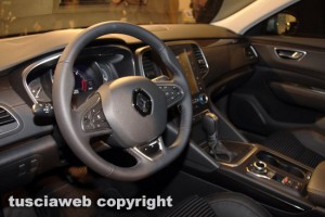 Viterbo - La Renault Talisman nella concessionaria Regie Auto