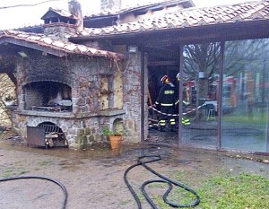 Incendio al ristorante "Parco dei cimini"