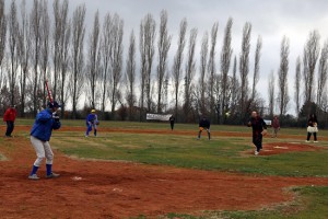 Sport - Softball - La prima edizione della "Partita in maschera"