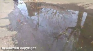 Viterbo - Porta Fiorentina - L'acqua che fuoriesce dall'idrante