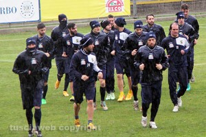 Sport - Calcio - Viterbese - L'allenamento di ieri al Rocchi, sotto la pioggia battente