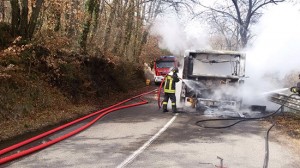 Soriano nel Cimino - A fuoco autobus