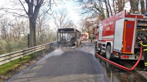 Soriano nel Cimino - A fuoco autobus