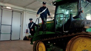 Tuscania - I trattori recuperati dai carabinieri
