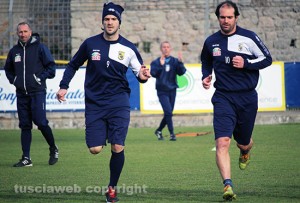 Sport - Calcio - Viterbese - Walter Invernizzi e Matias Vegnaduzzo nell'allenamento di ieri