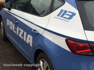 La polizia