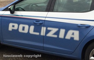 La polizia