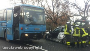 Viterbo - Auto contro pullman sulla Cimina