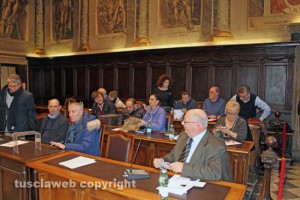 Viterbo - La seduta di consiglio comunale