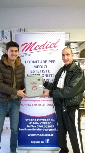 Viterbo - Consegna del defibrillatore alla Taekwondo