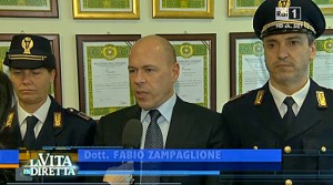 Prof sospesa - Il servizio della "Vita in diretta" - Il capo della squadra mobile Fabio Zampaglione